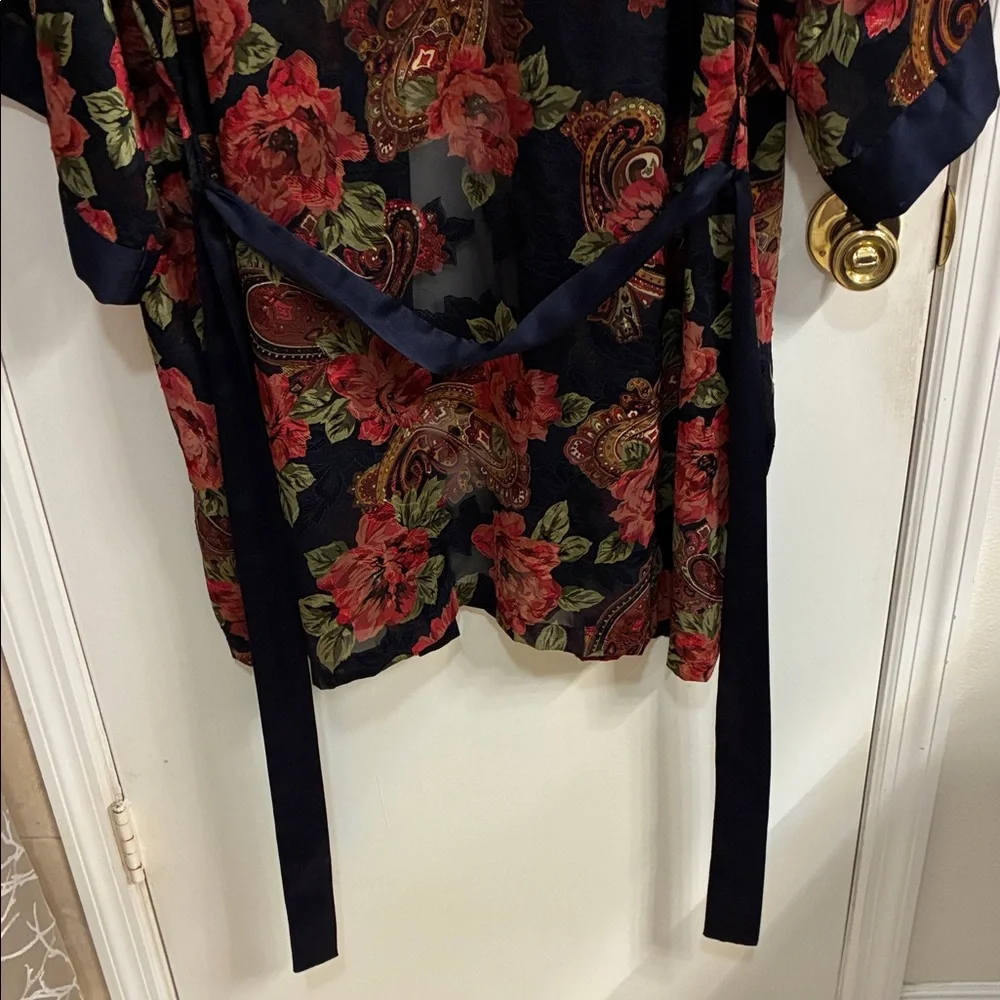 Vintage Victoria's Secret Red and Black Floral Kimono Robe-One size fits all
